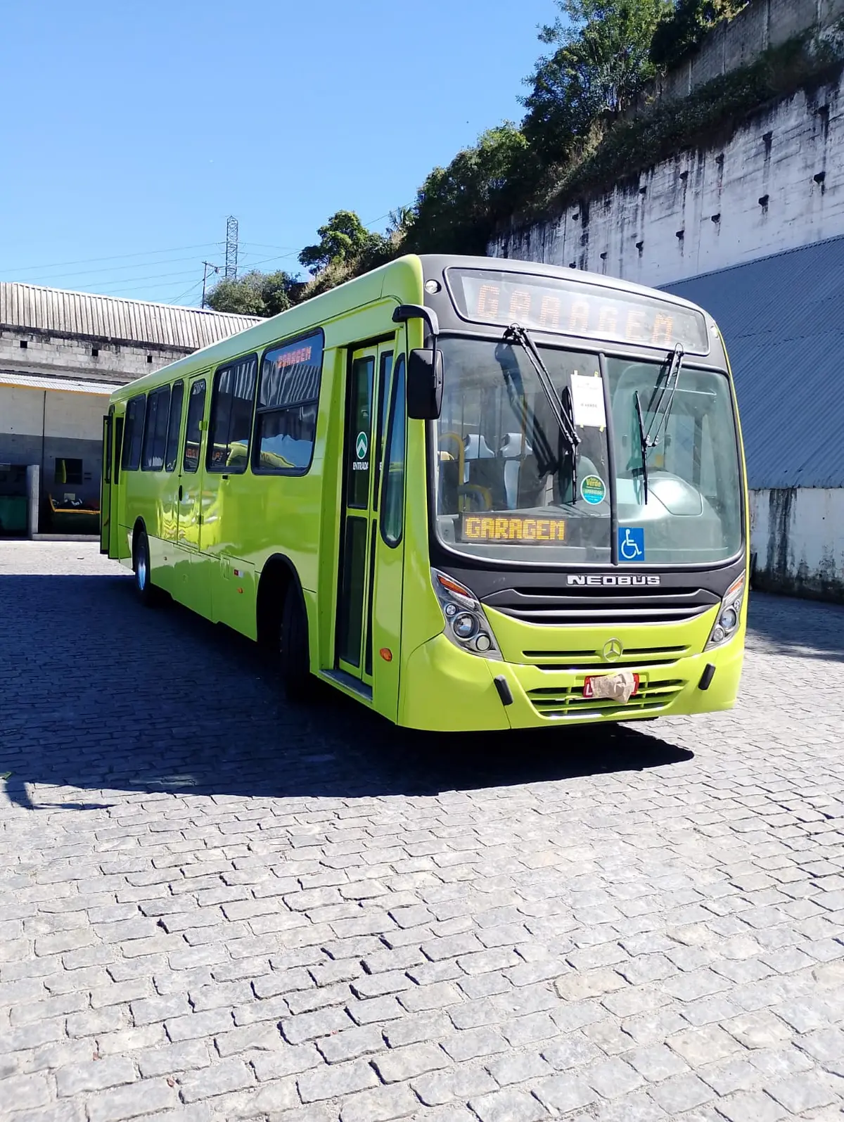 Neobus Mega plus, Mercedes-Benz OF-1721 (208cv), 2016