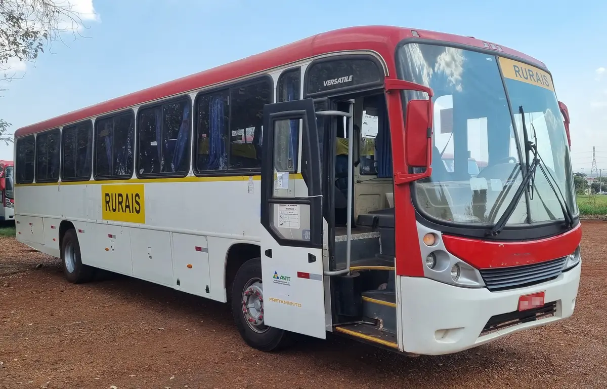 Comil Versatile, Volvo B270F 4x2, 2012