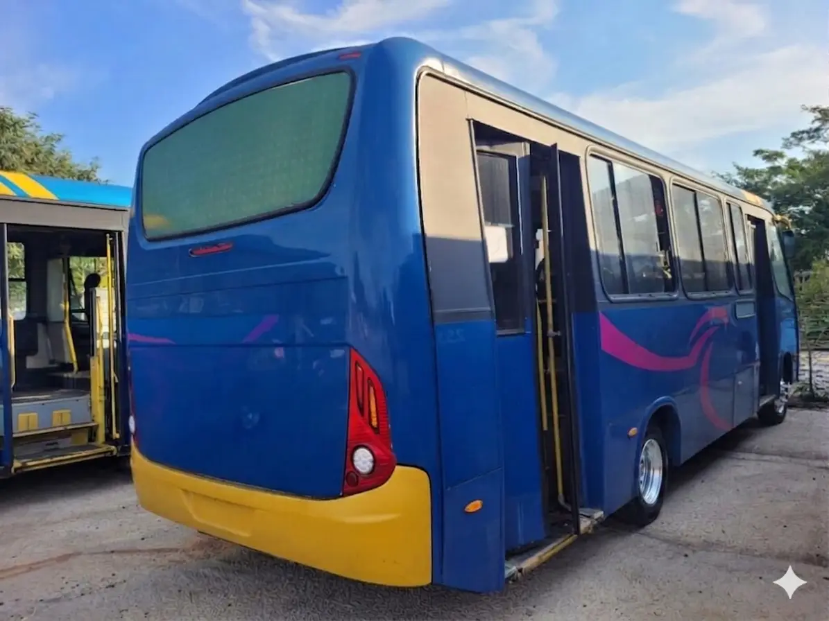 Neobus Thunder+ III, Mercedes-Benz LO-916 (156cv), 2019 — foto 3
