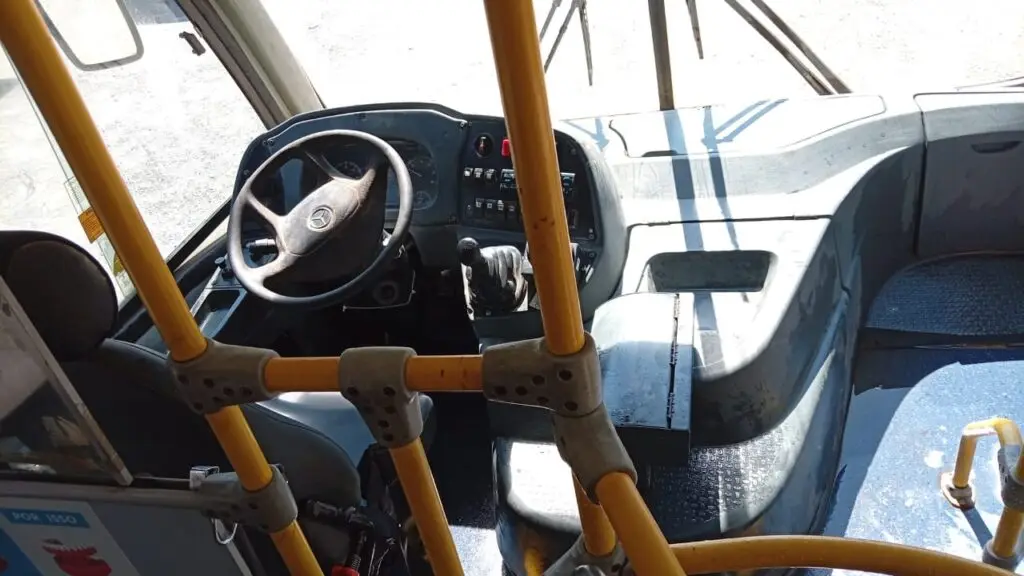 Neobus Thunder+ III, Mercedes-Benz LO-916 (156cv), 2019 — foto 5