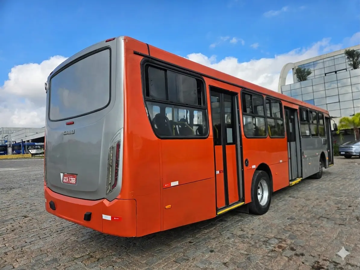 Caio Apache Vip IV, Mercedes-Benz OF-1721 (208cv), 2016 — foto 4