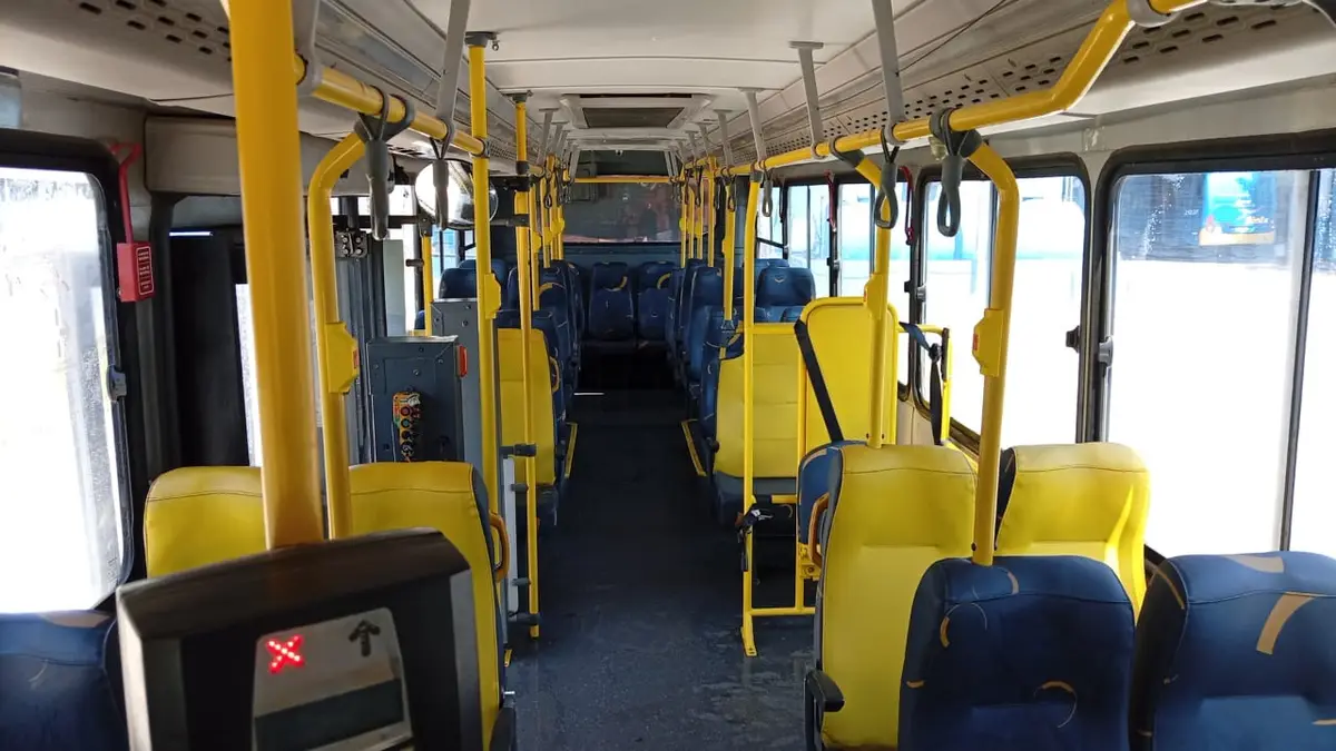 Caio Apache Vip V, Mercedes-Benz OF-1721 (208cv), 2023 — foto 5