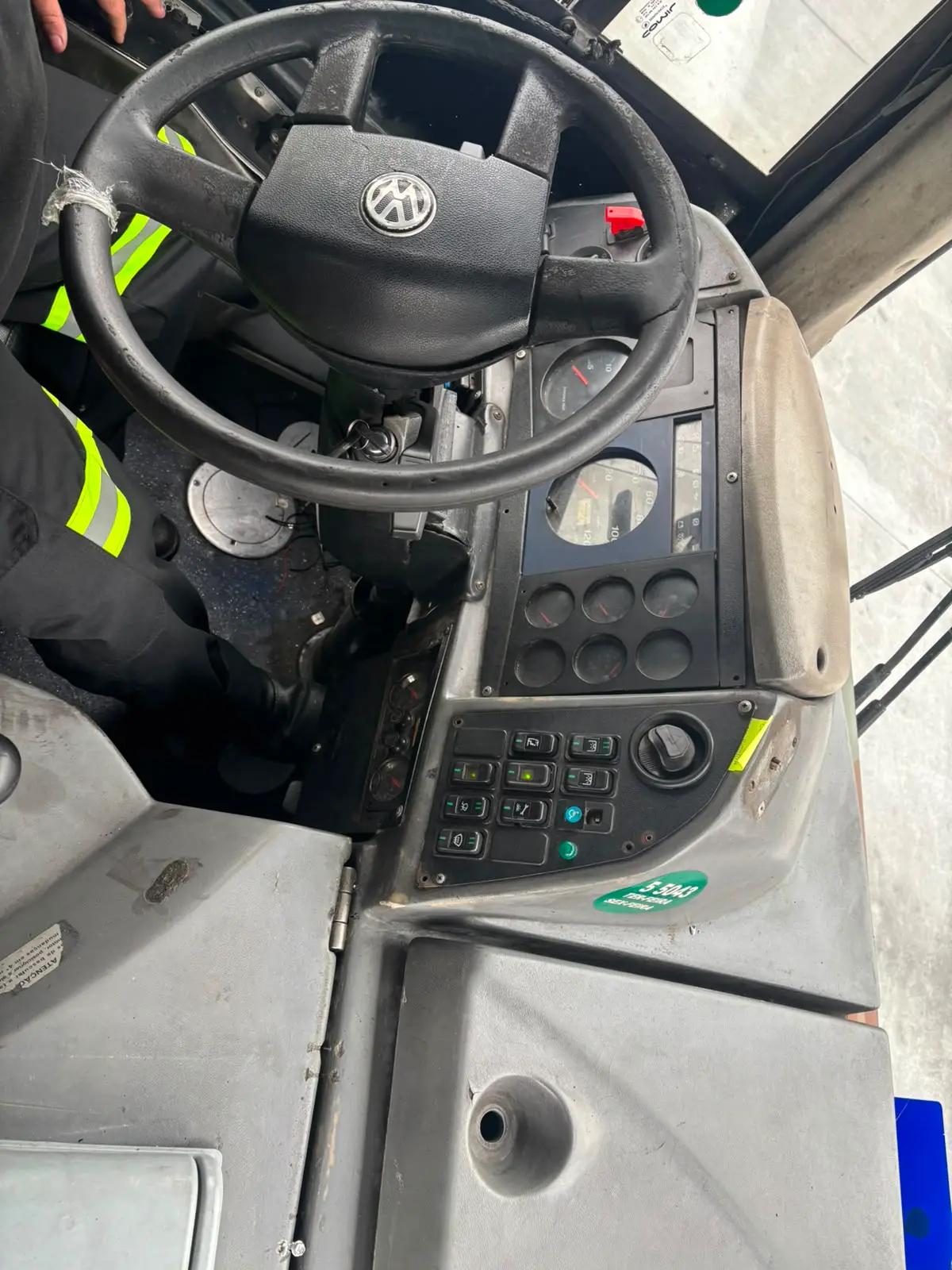 Comil Svelto Midi, Volkswagen 15.190 EOD, 2012 — foto 6
