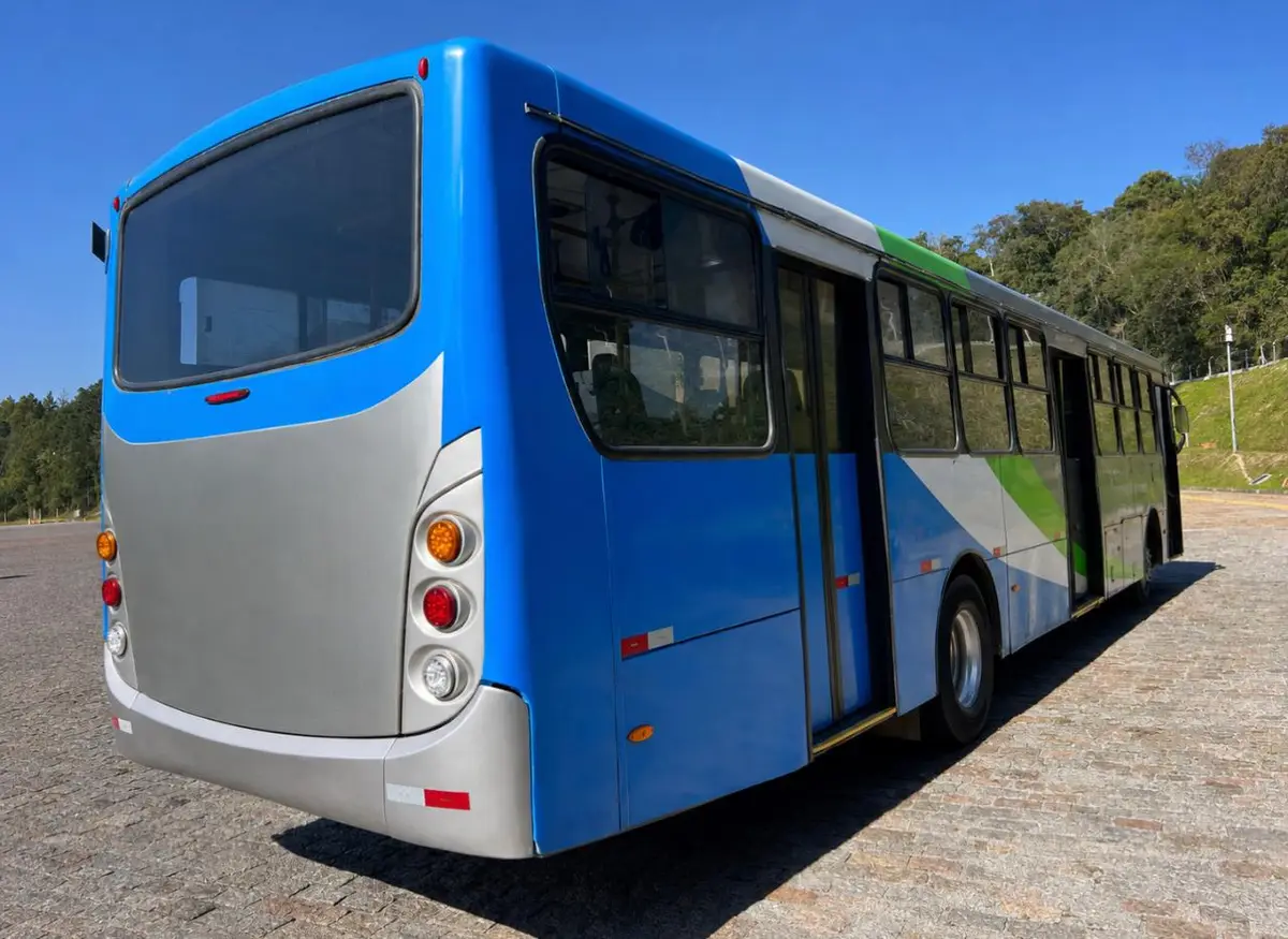 Caio Apache Vip III, Mercedes-Benz OF-1721 (208cv), 2013 — foto 5