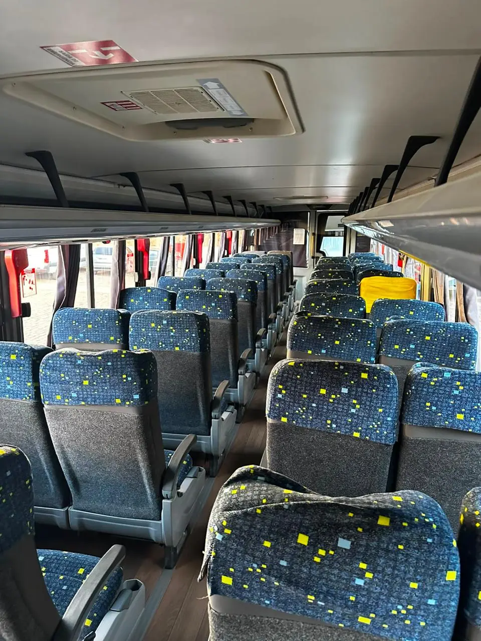 Comil Versatile Midi II, Mercedes-Benz OF-1621 (208cv), 2022 — foto 7