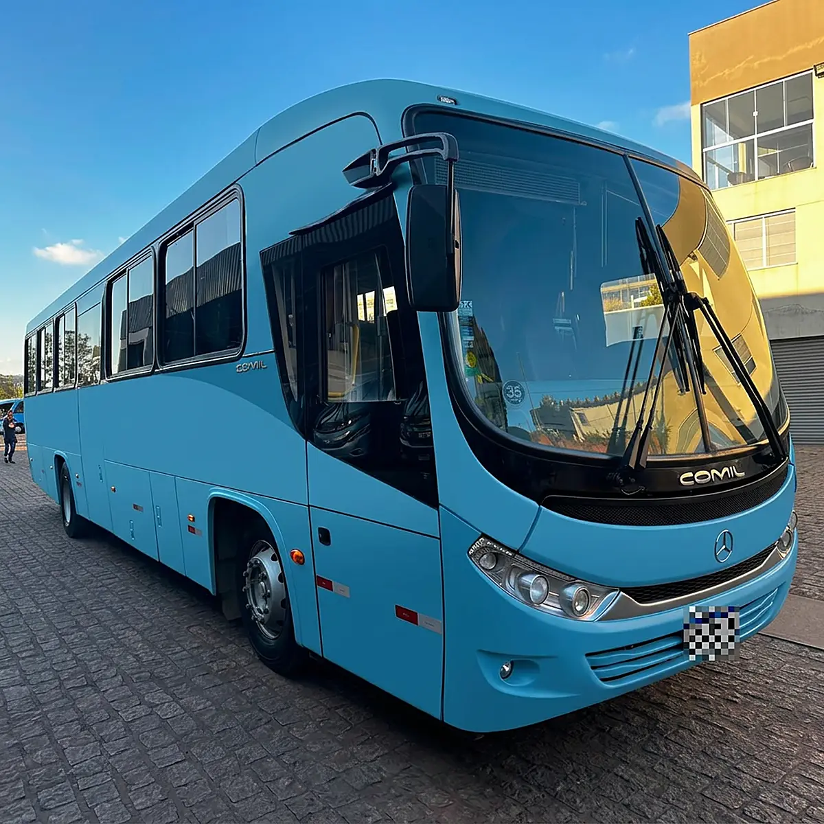 Comil Versatile Midi II, Mercedes-Benz OF-1621 (208cv), 2022 — foto 1