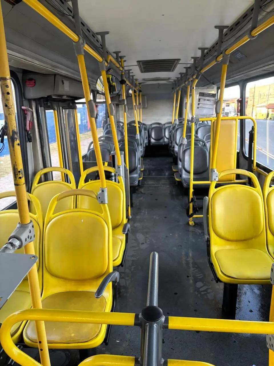 Neobus Mega plus, Mercedes-Benz OF-1724 (238cv), 2017 — foto 4