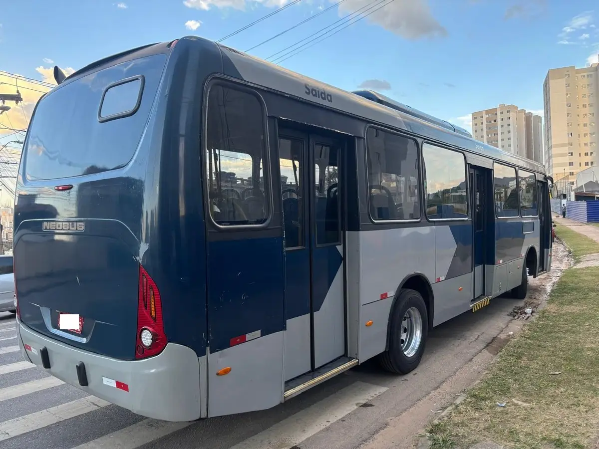 Neobus Mega plus, Mercedes-Benz OF-1724 (238cv), 2017 — foto 3