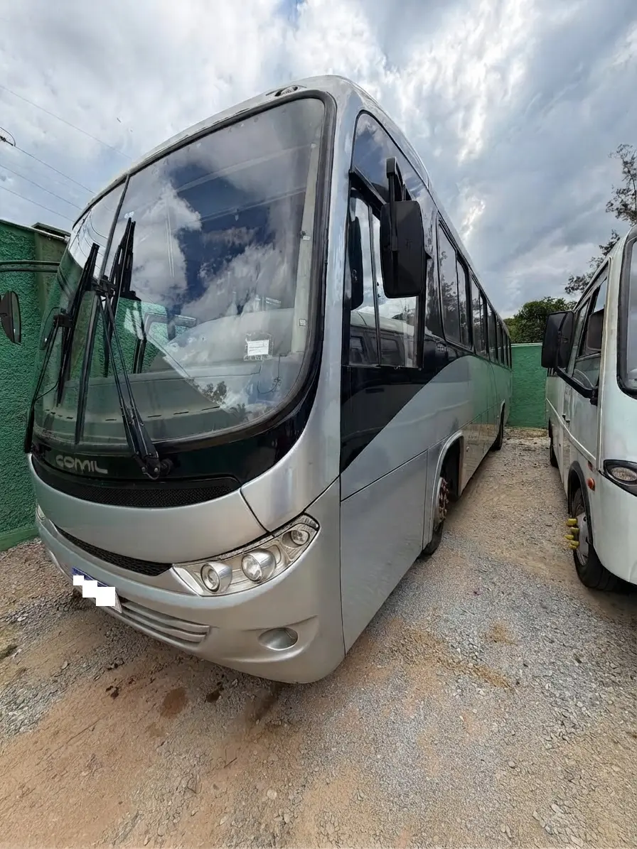 Comil Versatile Gold, Mercedes-Benz OF-1721 (208cv), 2022 — foto 2