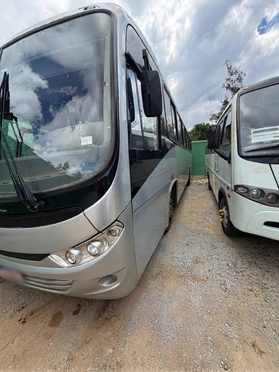 Comil Versatile Gold, Mercedes-Benz OF-1721 (208cv), 2022 — foto 6