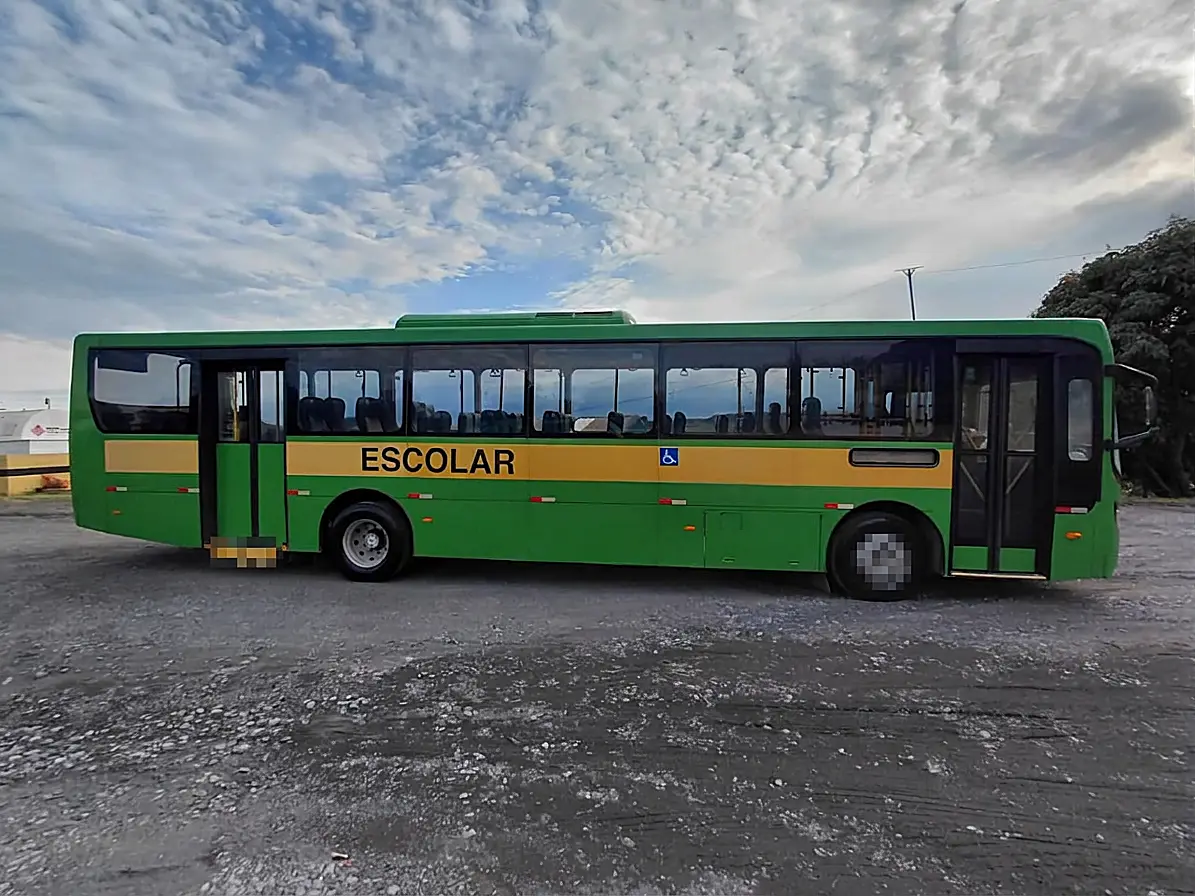 Caio Apache Vip IV, Mercedes-Benz OF-1721 (208cv), 2017 — foto 4