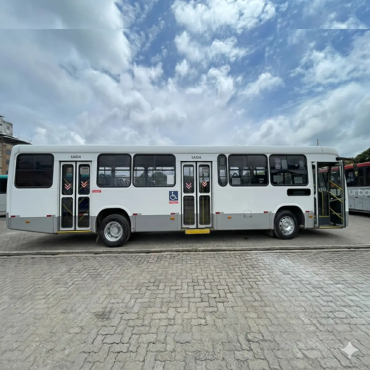 Marcopolo Torino G7, Mercedes-Benz OF-1721 (208cv), 2014 — foto 3