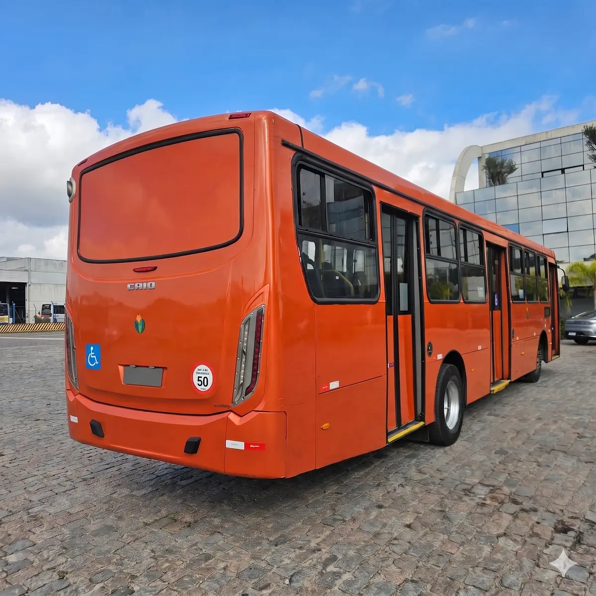 Caio Apache Vip IV, Mercedes-Benz OF-1721 (208cv), 2014 — foto 3