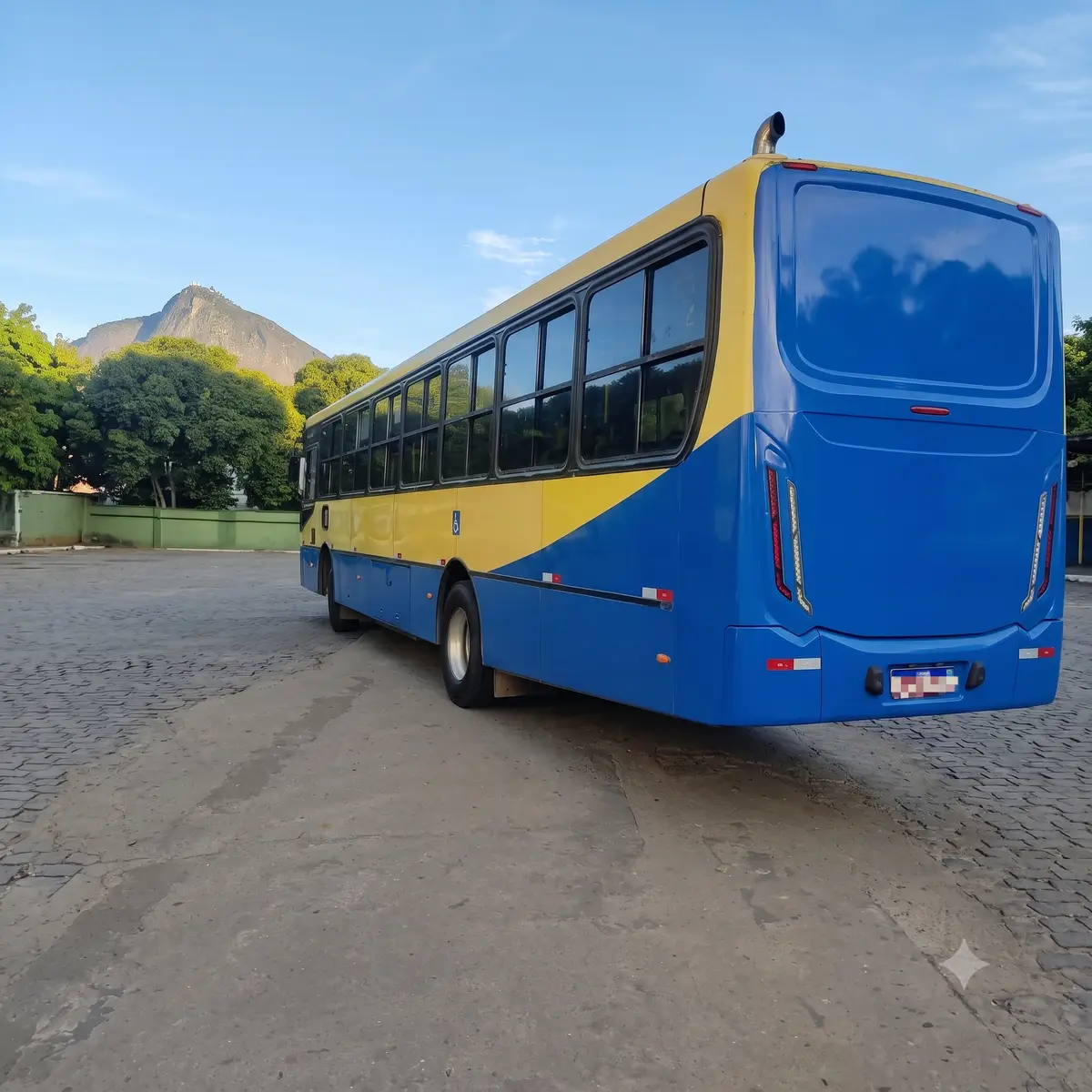 Caio Apache Vip IV, Mercedes-Benz OF-1721 (208cv), 2017 — foto 5