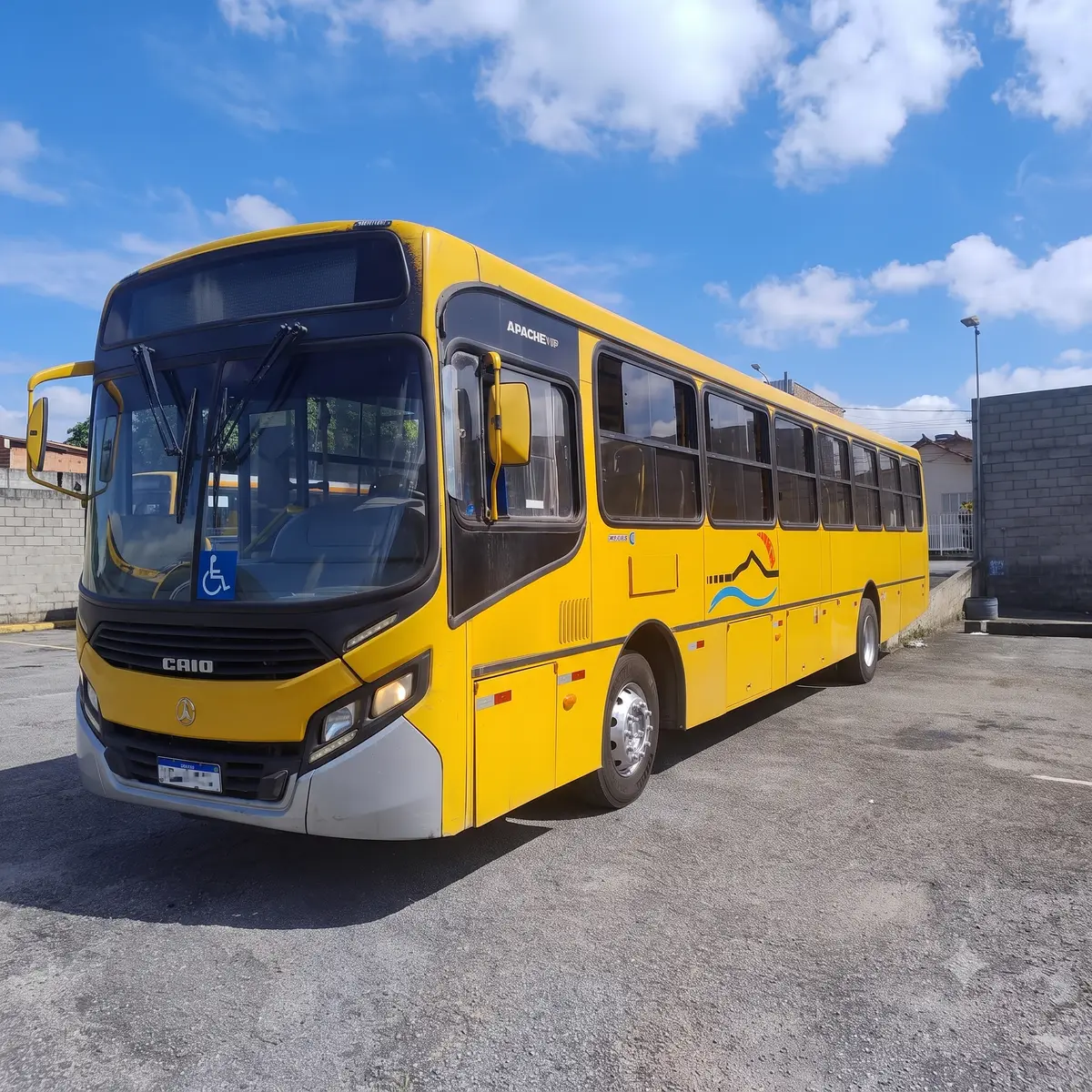 Caio Apache Vip IV, Mercedes-Benz OF-1721 (208cv), 2015 — foto 2