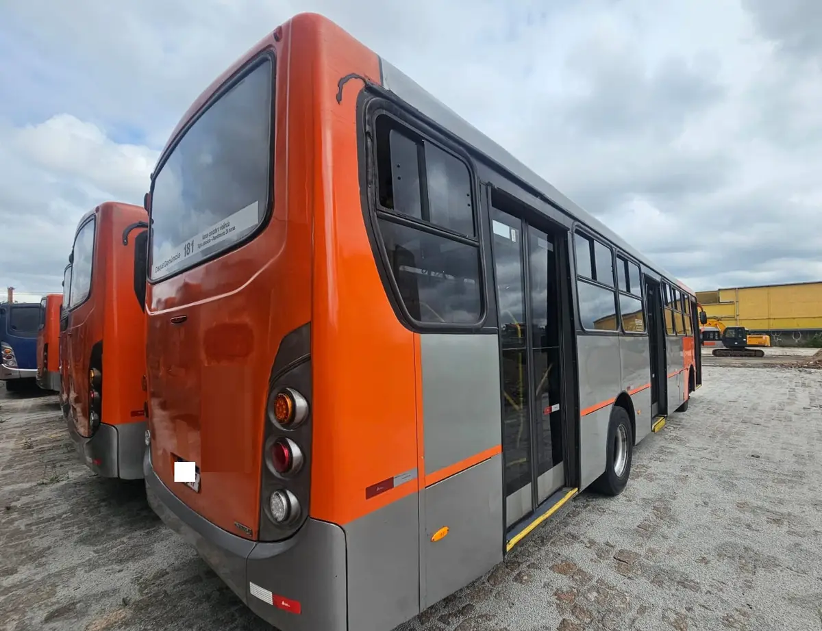 Caio Apache Vip III, Mercedes-Benz OF-1721 (208cv), 2014 — foto 4
