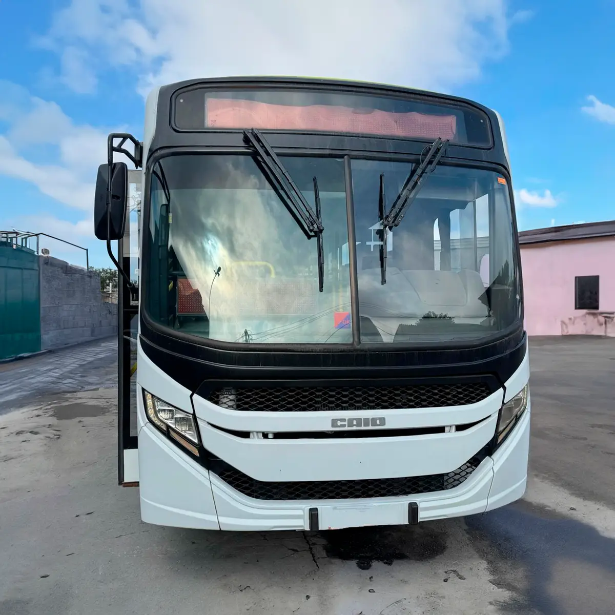 Caio Apache Vip V, Mercedes-Benz OF-1721L (208cv), 2022 — foto 4