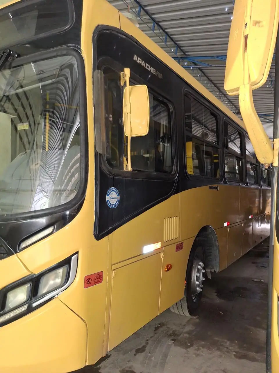 Caio Apache Vip IV, Mercedes-Benz OF-1721 (208cv), 2017 — foto 2