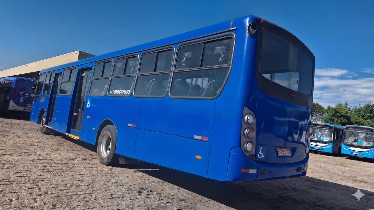 Caio Apache Vip III, Mercedes-Benz OF-1721 (208cv), 2013 — foto 4