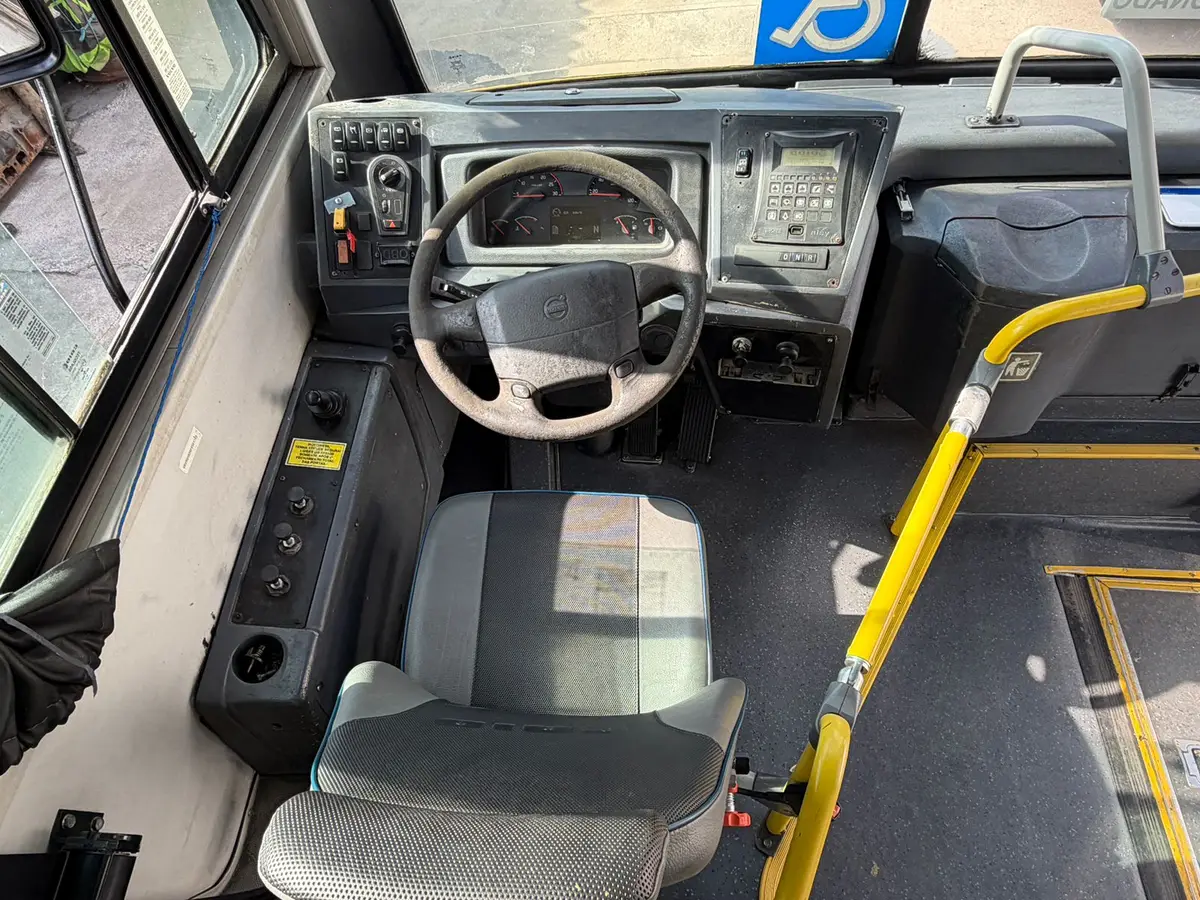 Caio Millennium IV Low Entry, Volvo B290R LE Urbano, 2015 — foto 7