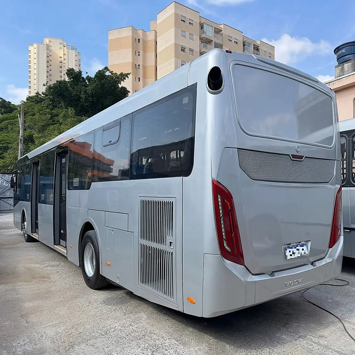 Caio Millennium IV Low Entry, Volvo B290R LE Urbano, 2015 — foto 5