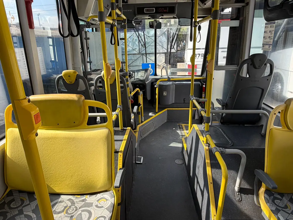 Caio Millennium IV Low Entry, Volvo B290R LE Urbano, 2015 — foto 11