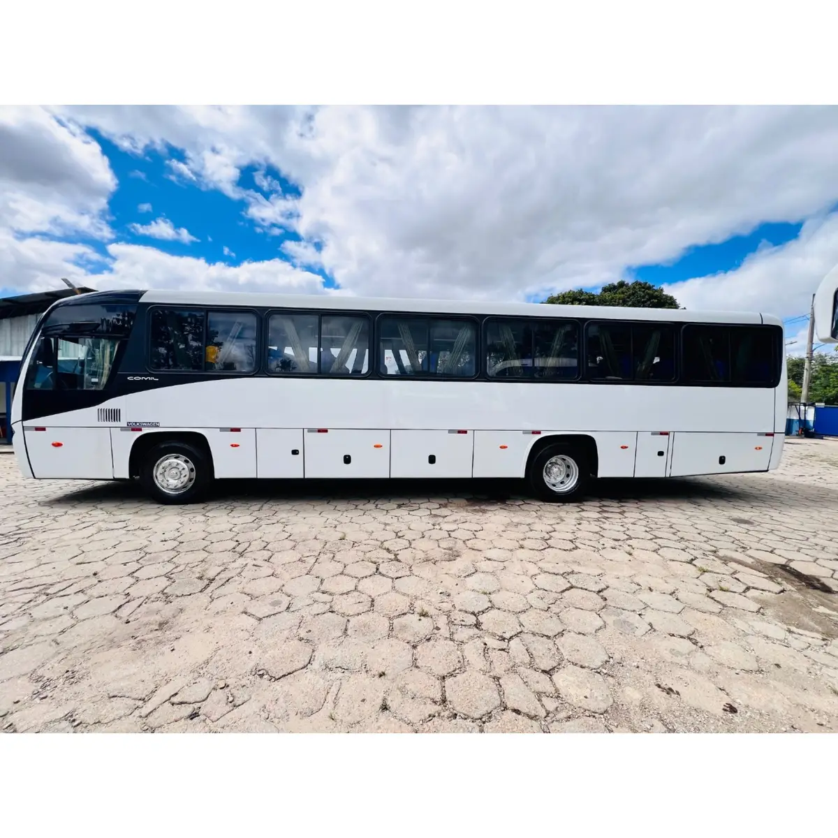 Comil Versatile Gold, Volkswagen 17.230 OD, 2017 — foto 3