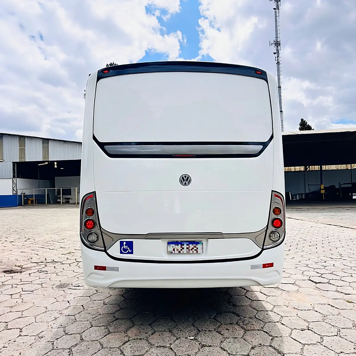 Comil Versatile Gold, Volkswagen 17.230 OD, 2017 — foto 5