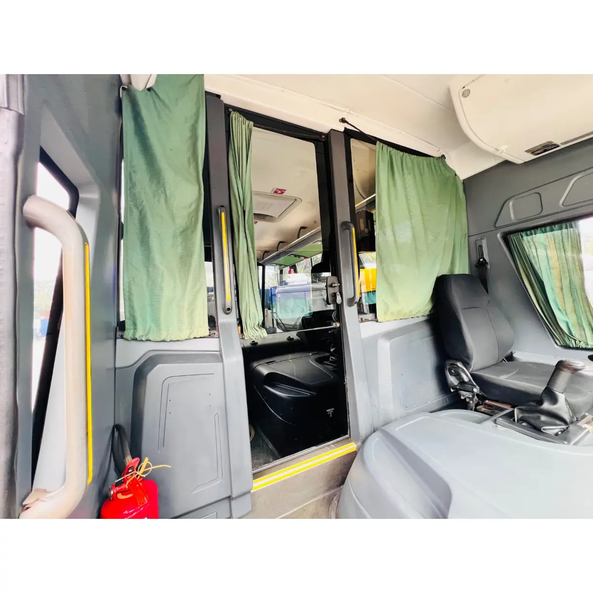 Comil Versatile Gold, Volkswagen 17.230 OD, 2017 — foto 8