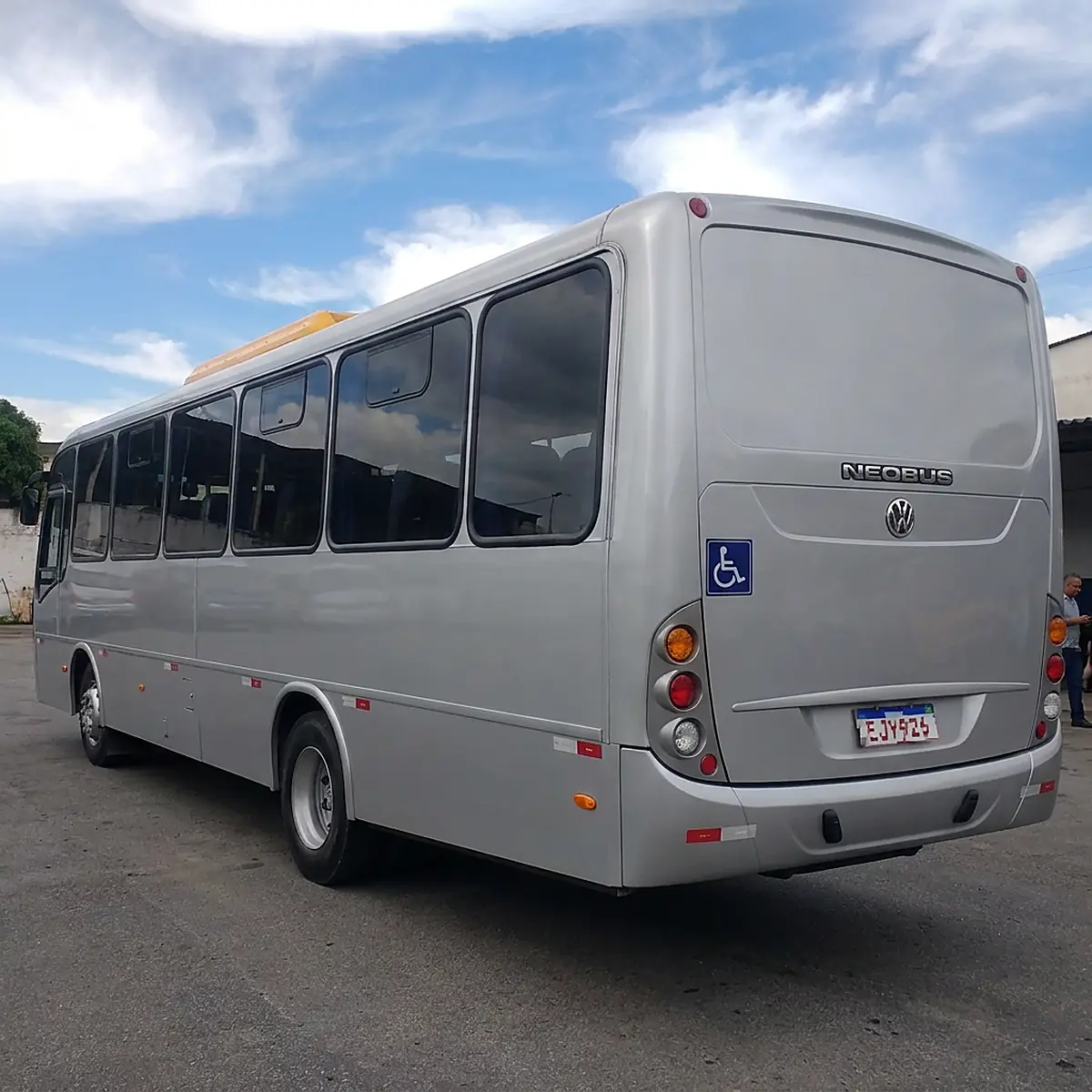 Neobus Spectrum Road 330, Volkswagen 17.230 EOD, 2012 — foto 2