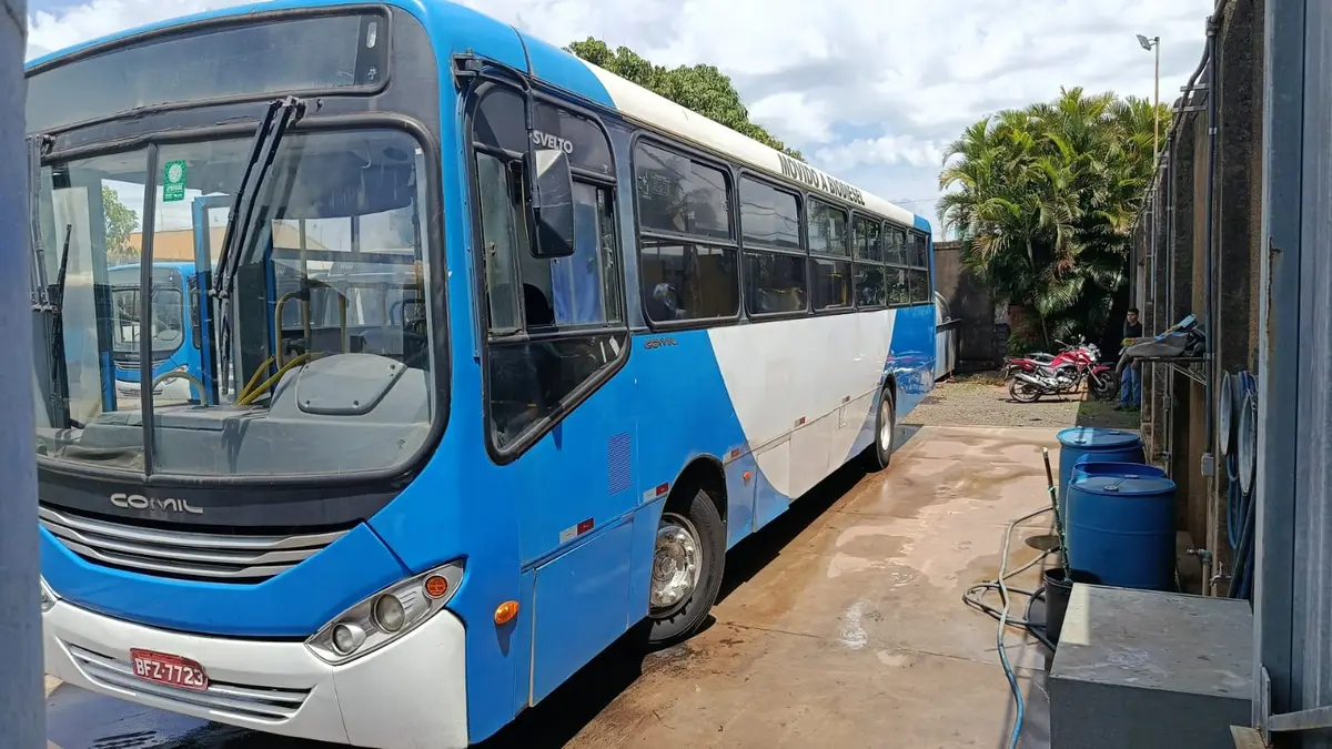 Comil Svelto, Mercedes-Benz OF-1722M (218cv), 2012 — foto 2