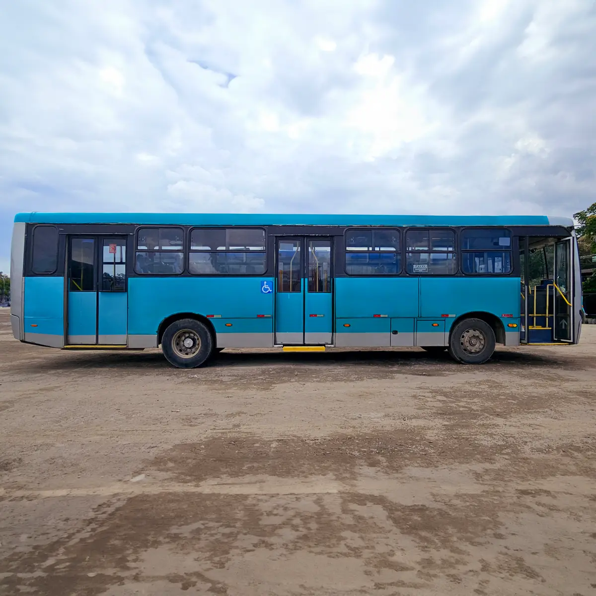 Comil Svelto, Mercedes-Benz OF-1721 (208cv), 2014 — foto 6