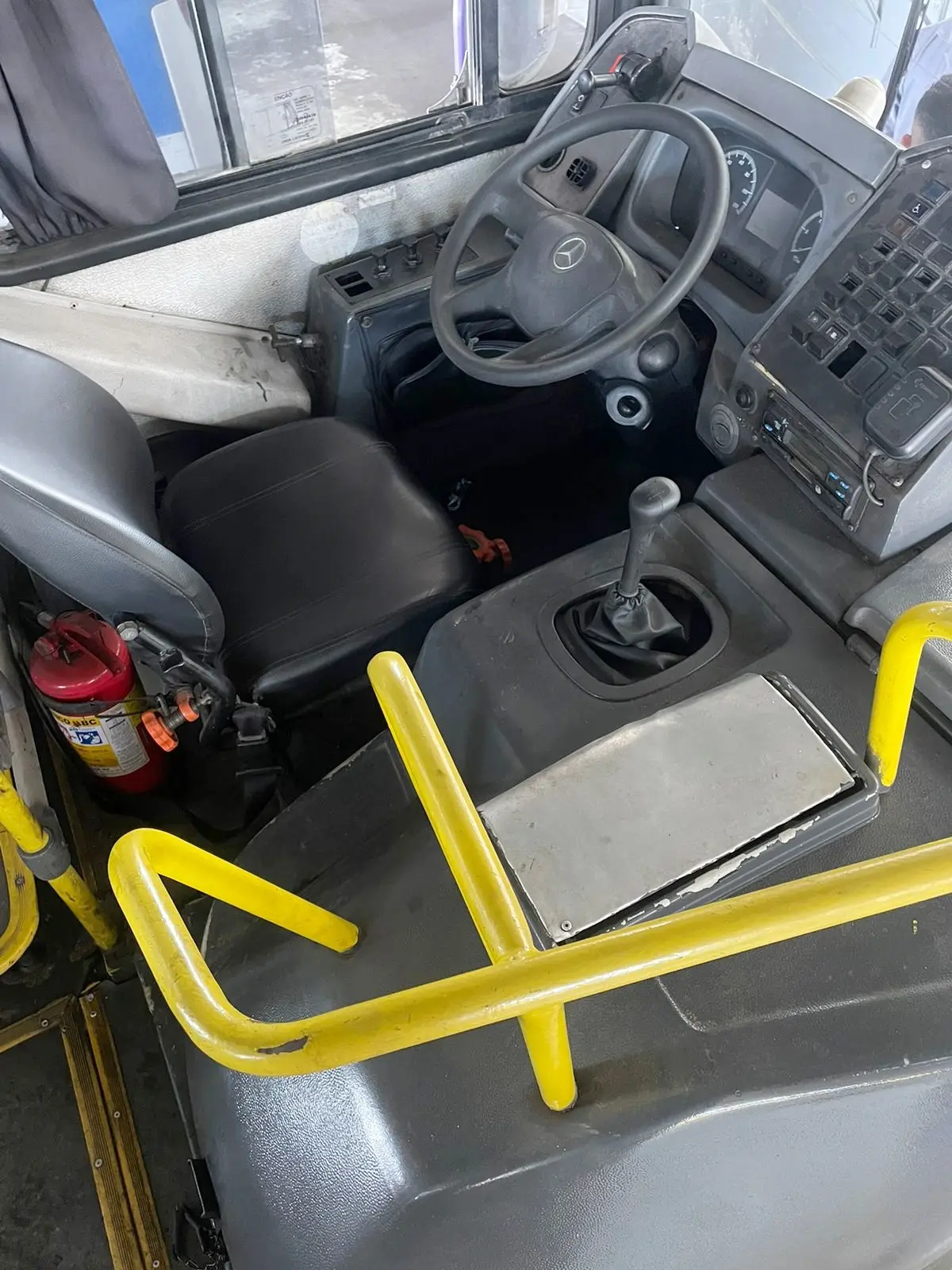 Caio Apache Vip IV SC, Mercedes-Benz OF-1721 (208cv), 2017 — foto 5